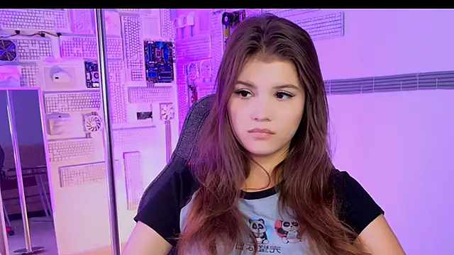 EvaThopson online show from 09/19/25, 06:15