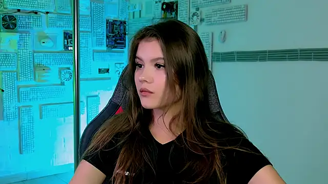 EvaThopson online show from 09/26/25, 12:09