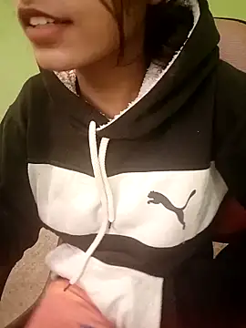 EACH 555 online show from 12/20/25, 06:48