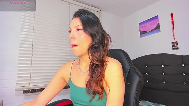 Selenakyle92  online show from 09/11/25, 08:20