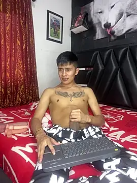 Snapshot of The__Rodriguez chatting on 02/02/25, 09:45 The Rodriguez online show from 02/02/25, 09:45