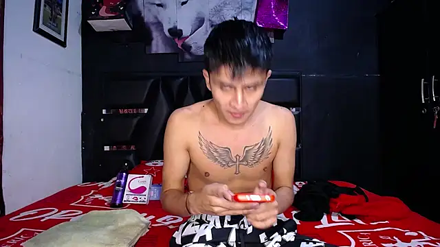 Snapshot of The__Rodriguez chatting on 02/14/25, 12:19 The Rodriguez online show from 02/14/25, 12:19