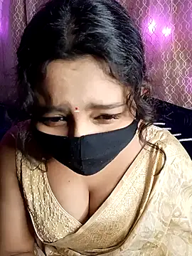 Snapshot of Deshi_Chori chatting on 12/04/24, 03:10 Deshi Chori online show from 12/04/24, 03:10