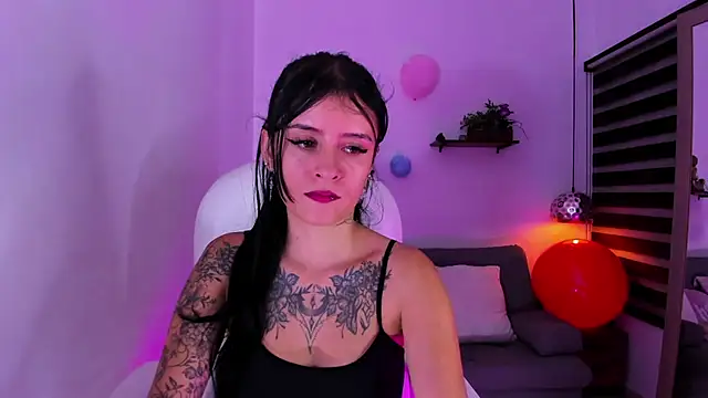 yenny garcia online show from 11/12/25, 06:19