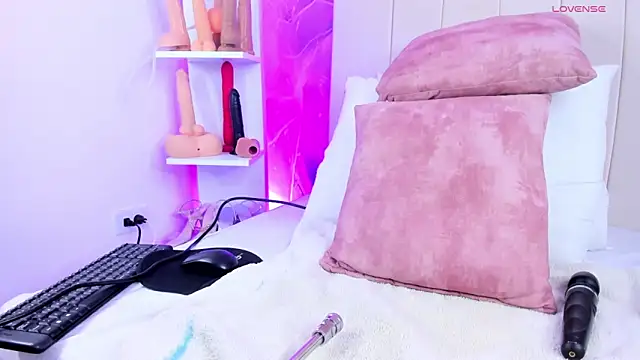 LauraSmith-01 online show from 03/08/25, 02:01