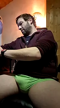 Snapshot of Augsburgfun chatting on 12/10/24, 05:55 Augsburgfun online show from 12/10/24, 05:55