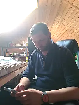 Snapshot of Augsburgfun chatting on 02/08/25, 10:39 Augsburgfun online show from 02/08/25, 10:39