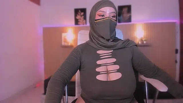 cloe sirena online show from 04/12/26, 01:49