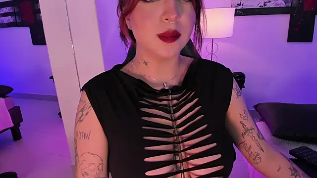 AnnikaMerliahh  online show from 02/21/25, 03:21