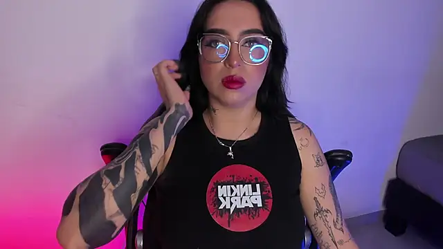 AnnikaMerliahh  online show from 10/09/25, 03:37