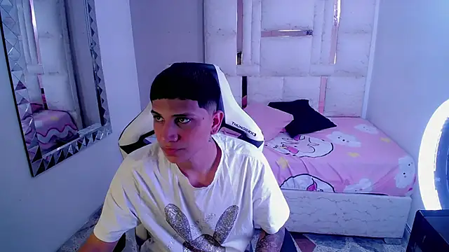 Brayan lopezz online show from 03/19/25, 12:45