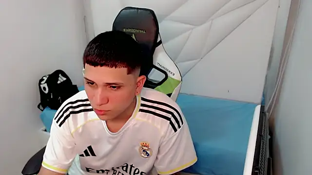 Brayan lopezz online show from 01/15/26, 12:54