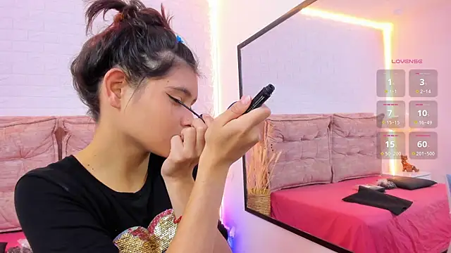 Salome rouse1 online show from 12/23/25, 12:08