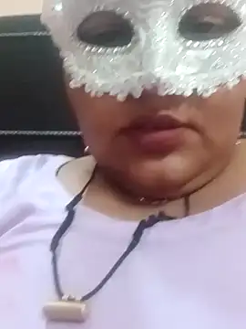 Snapshot of seemi_bhabhi chatting on 01/19/25, 02:49 seemi bhabhi online show from 01/19/25, 02:49