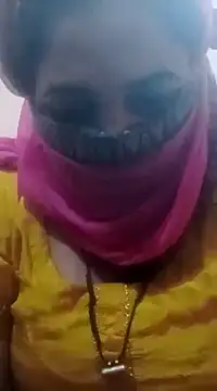 Snapshot of seemi_bhabhi chatting on 03/15/25, 01:41 seemi bhabhi online show from 03/15/25, 01:41