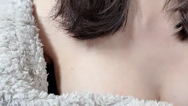 Snapshot of Lucky-susuBB chatting on 11/24/25, 06:35 Lucky-susuBB online show from 11/24/25, 06:35