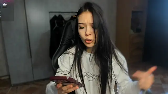 SweetyDeviliya online show from 04/14/26, 06:08