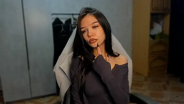 SweetyDeviliya online show from 05/15/26, 02:35