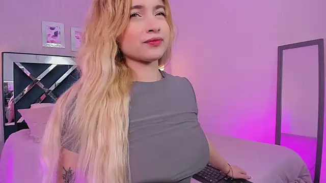 ibella7 online show from 11/25/25, 07:36