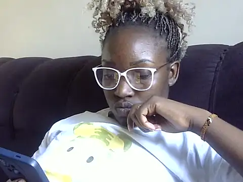 Chichii- online show from 12/15/25, 02:10