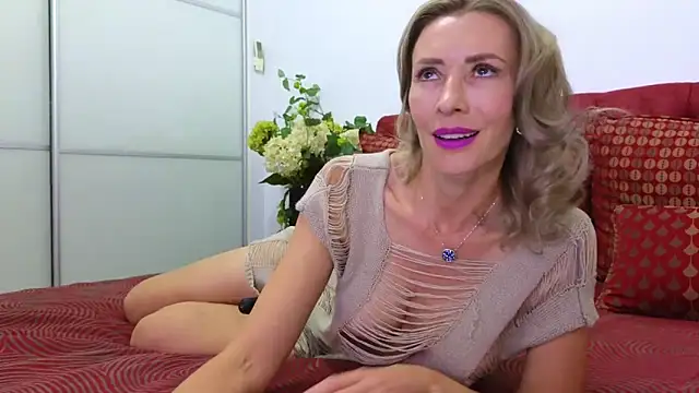  Maddalena  online show from 09/28/25, 08:47