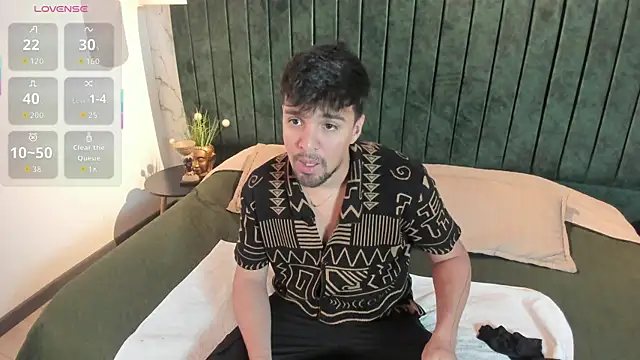 Edward max online show from 04/14/26, 03:34