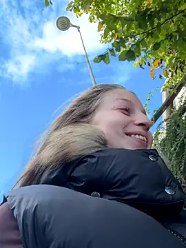 Hr Frk Olsen online show from 10/03/25, 11:18