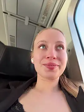 Hr Frk Olsen online show from 04/22/26, 06:38