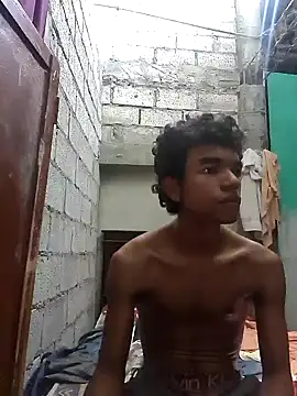 Snapshot of Reynold2608 chatting on 09/11/25, 07:14 Reynold2608 online show from 09/11/25, 07:14