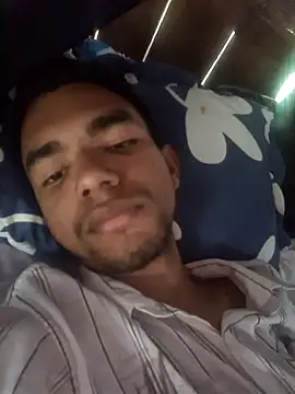 Reynold2608 online show from 12/02/25, 07:53