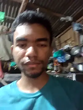 Reynold2608 online show from 12/17/25, 11:44