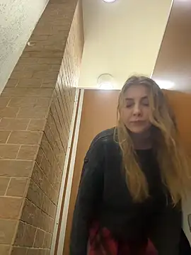 Sunny   Bunny online show from 12/20/25, 12:12