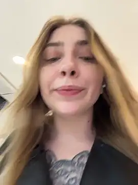 Sunny   Bunny online show from 03/26/26, 01:49