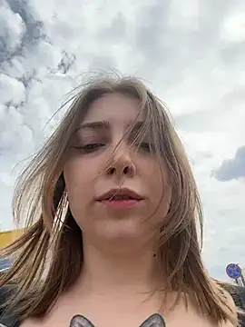 Sunny   Bunny online show from 07/03/26, 11:16