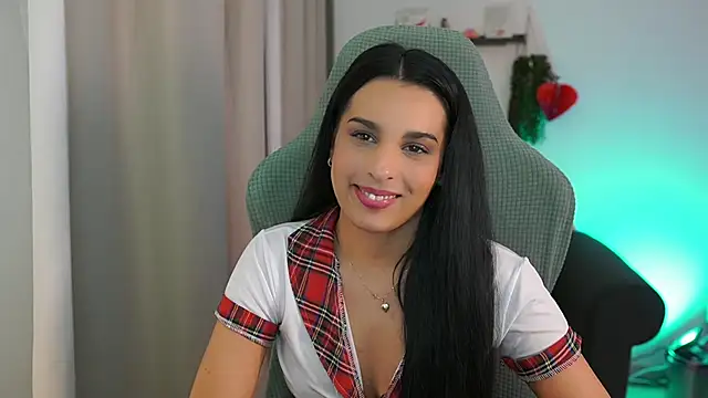 Snapshot of mila__denver chatting on 02/15/25, 05:17 mila denver online show from 02/15/25, 05:17