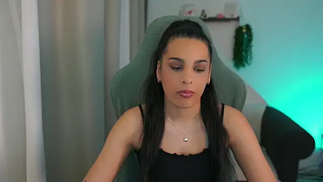 Snapshot of mila__denver chatting on 03/14/25, 09:03 mila denver online show from 03/14/25, 09:03