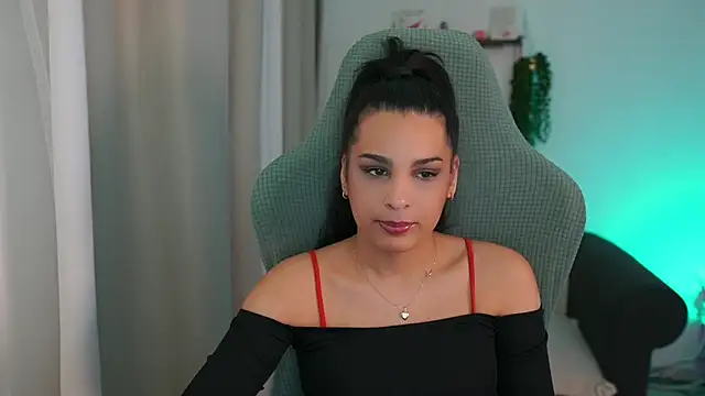 Snapshot of mila__denver chatting on 03/16/25, 11:38 mila denver online show from 03/16/25, 11:38