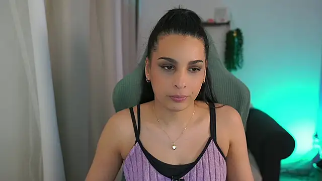 Snapshot of mila__denver chatting on 03/21/25, 12:17 mila denver online show from 03/21/25, 12:17