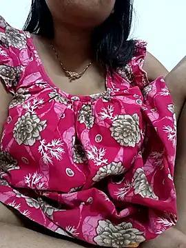 Snapshot of Priya_2222 chatting on 03/18/26, 06:55 Priya 2222 online show from 03/18/26, 06:55