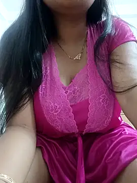 Snapshot of Priya_2222 chatting on 04/07/26, 07:03 Priya 2222 online show from 04/07/26, 07:03