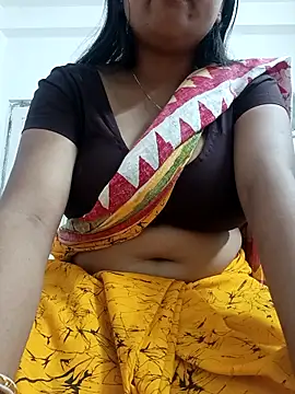 Snapshot of Priya_2222 chatting on 04/27/26, 06:28 Priya 2222 online show from 04/27/26, 06:28