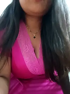Snapshot of Priya_2222 chatting on 05/13/26, 07:33 Priya 2222 online show from 05/13/26, 07:33