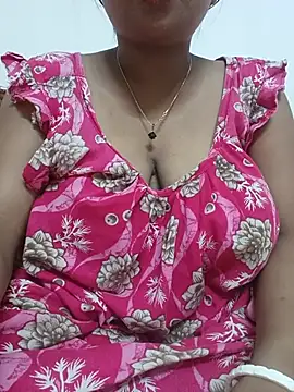 Snapshot of Priya_2222 chatting on 05/31/26, 07:15 Priya 2222 online show from 05/31/26, 07:15