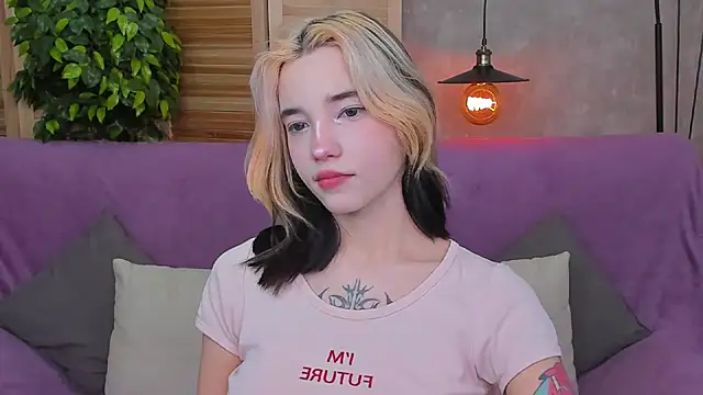 as1an girlfriend online show from 01/12/25, 04:10