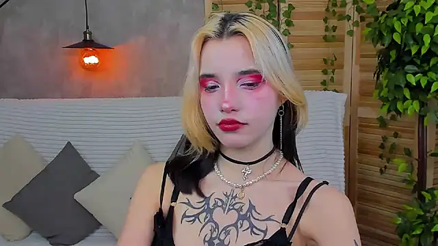 as1an girlfriend online show from 01/31/25, 04:14