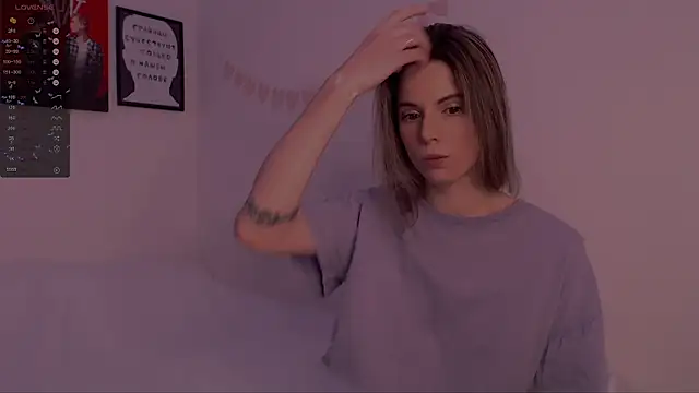 Snapshot of _ni_kiss chatting on 12/15/24, 11:31 ni kiss online show from 12/15/24, 11:31