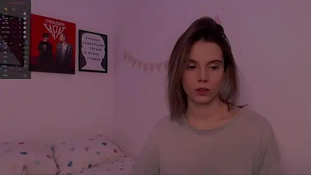 Snapshot of _ni_kiss chatting on 01/10/25, 08:48 ni kiss online show from 01/10/25, 08:48