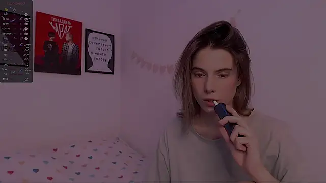 Snapshot of _ni_kiss chatting on 01/13/25, 03:26 ni kiss online show from 01/13/25, 03:26