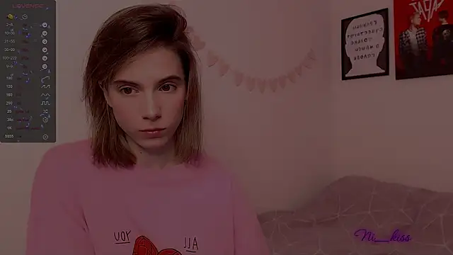 Snapshot of _ni_kiss chatting on 03/09/25, 04:22 ni kiss online show from 03/09/25, 04:22