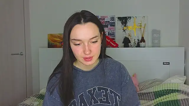 Wild Sophie  online show from 01/03/25, 09:05